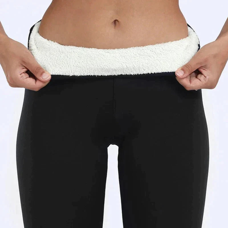Pehmeät vuoratut leggingsit