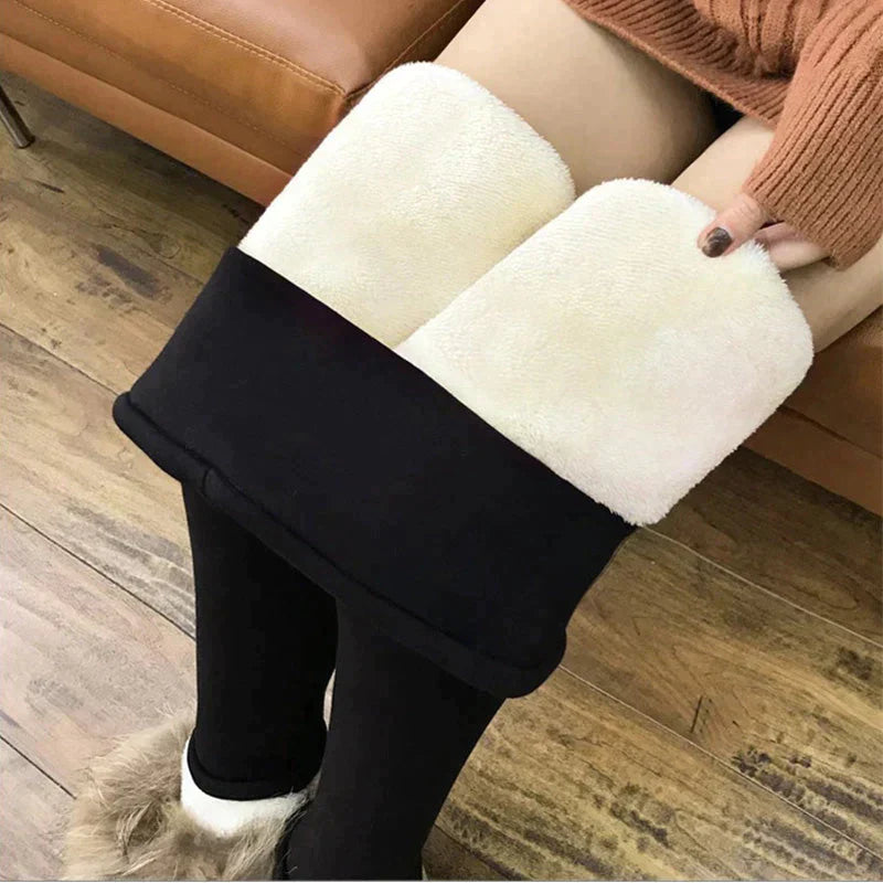 Pehmeät vuoratut leggingsit